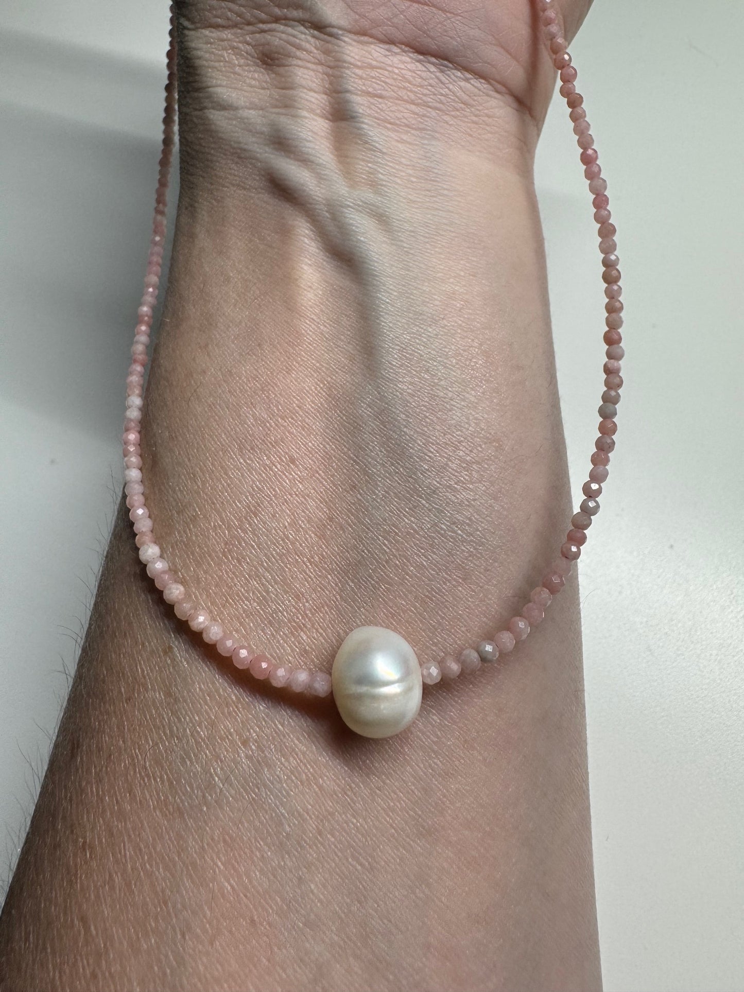 Faceted Necklaces with natural pearl