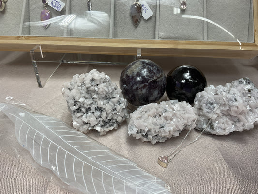 Strawberrymoonlovbug