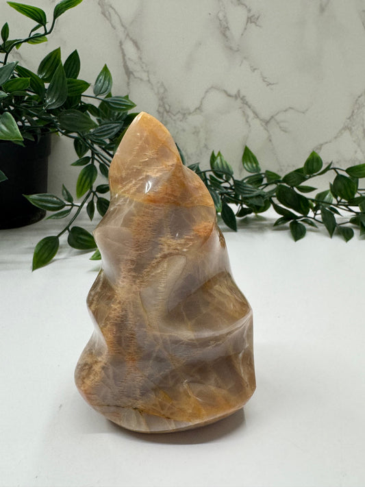Peach Moonstone Flame