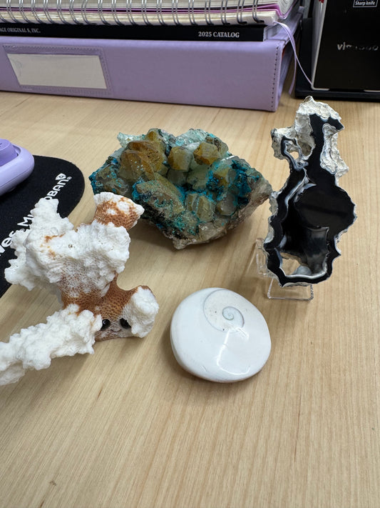 dejavu.crystals